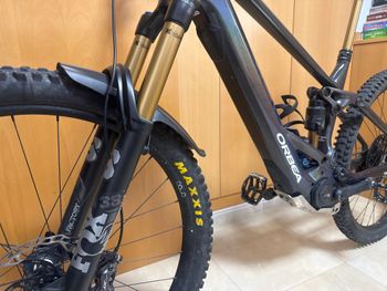 Used Orbea WILD M-TEAM 2024 2024 Mountainbike, Black, 29 — image 5 of 8