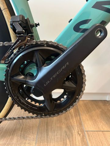 Canyon Aeroad CF SLX 8 Di2 2023 2023 Road & Gravel usato, Verde — immagine 4 di 15