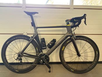 Used Canyon Aeroad CF SLX 8.0 2018 2018 Road & Gravel — image 2 of 8