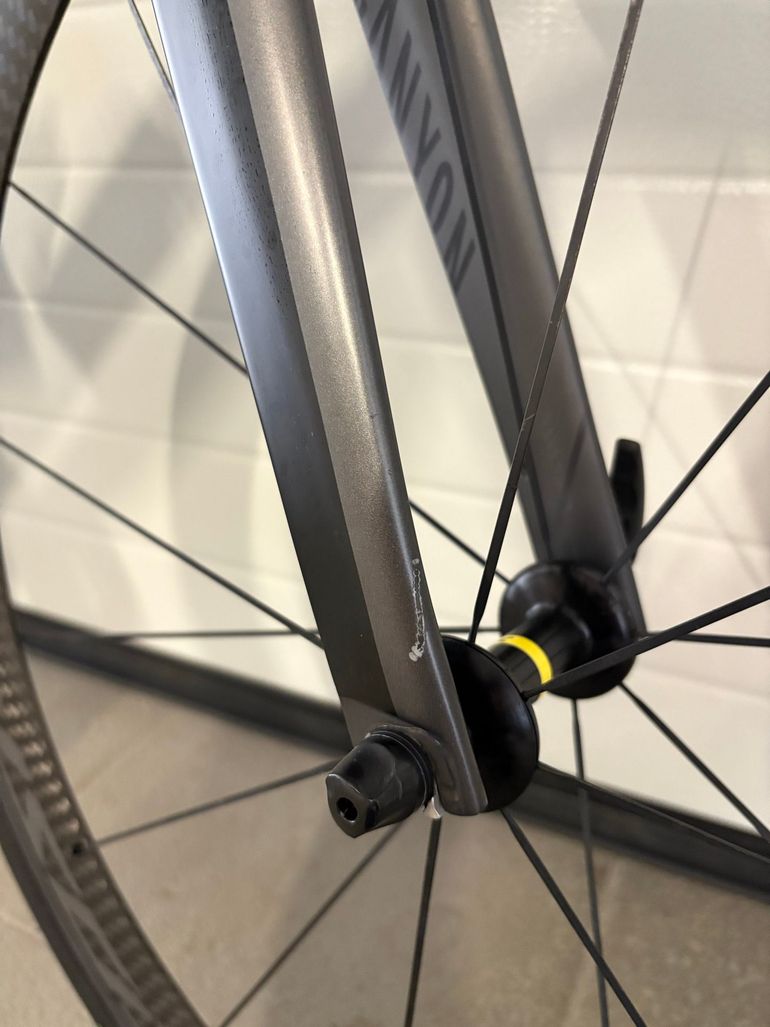 Used Canyon Aeroad CF SLX 8.0 2018 2018 Road & Gravel — image 4 of 8