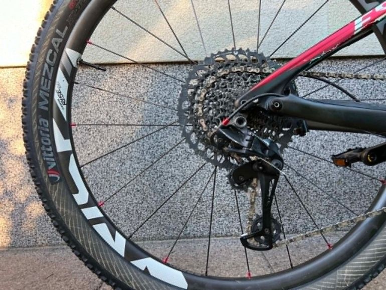 Used Specialized Epic SRAM XX1 Eagle 2016 Mountainbike — image 5 of 15
