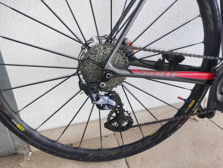 Used Giant TCR Advanced 1 Disc KOM 2019 2019 Road & Gravel, Rojo — image 6 of 7
