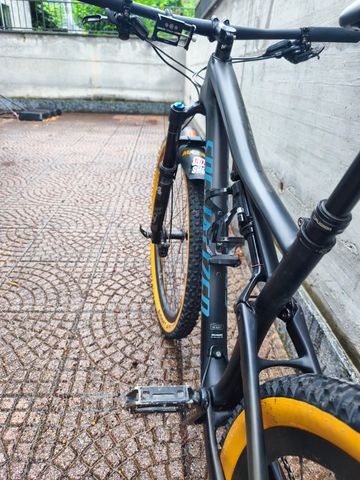 Used Specialized Epic Expert EVO 2019 2019 Mountainbike, Black, 29 — image 3 of 6