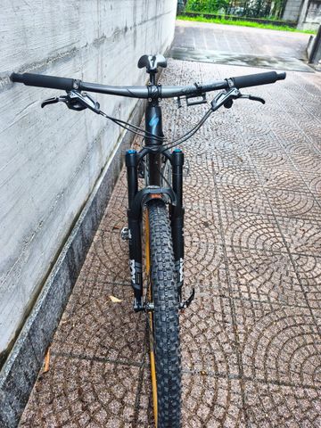 Used Specialized Epic Expert EVO 2019 2019 Mountainbike, Black, 29 — image 4 of 6