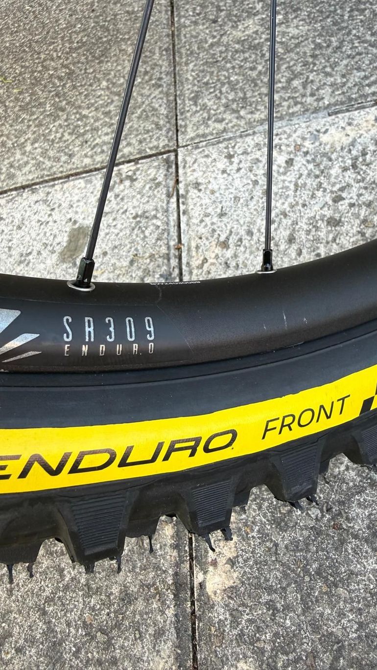 Used Orbea Wild Shimano SLX 2023 Mountainbike, Nero — image 9 of 11