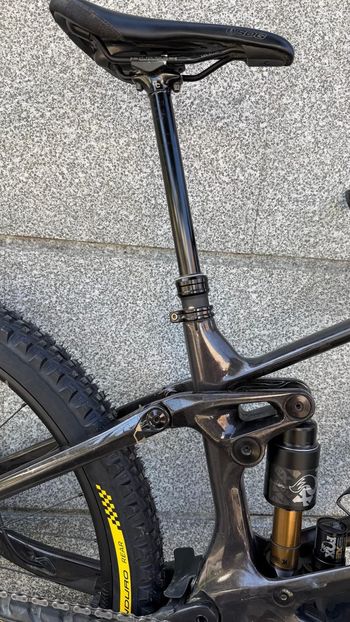 Used Orbea Wild Shimano SLX 2023 Mountainbike, Nero — image 5 of 11