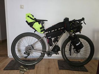 Used Leon Torrentibus Explorator 2021 Road & Gravel — image 4 of 9