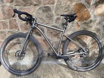 Used Leon Torrentibus Explorator 2021 Road & Gravel — image 2 of 9