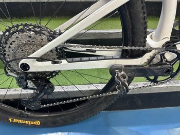 Used Orbea OIZ M PRO 2022 2022 Mountainbike, White, 29 — image 8 of 10