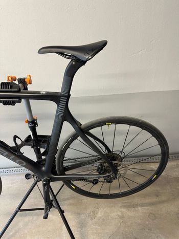 Used Pinarello GAN Disk 105 Bike 2019 2019 Road & Gravel, Black — image 5 of 9