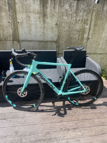 Tweedehands Bianchi Sprint 105 2025 2025 Road & Gravel — afbeelding 1 van 4