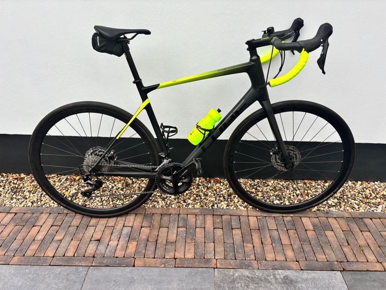Used CUBE ATTAIN GTC RACE 2021 2021 Road & Gravel — image 1 of 7