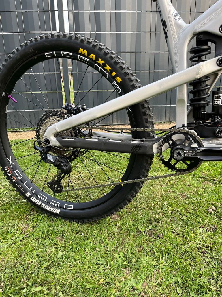 Used Propain Spindrift Shimano SLX 2023 Mountainbike, Light Gray — image 3 of 5