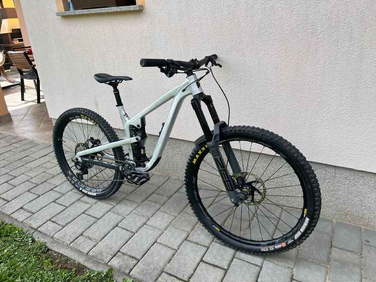 Used Propain Spindrift Shimano SLX 2023 Mountainbike, Grigio chiaro — image 1 of 8