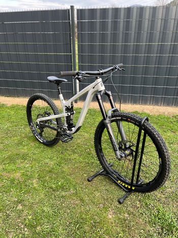 Used Propain Spindrift Shimano SLX 2023 Mountainbike, Light Gray — image 2 of 5