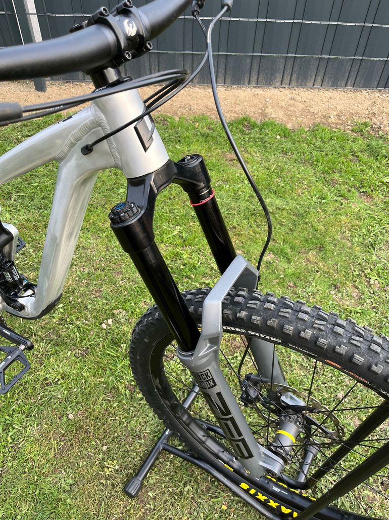 Used Propain Spindrift Shimano SLX 2023 Mountainbike, Light Gray — image 4 of 5