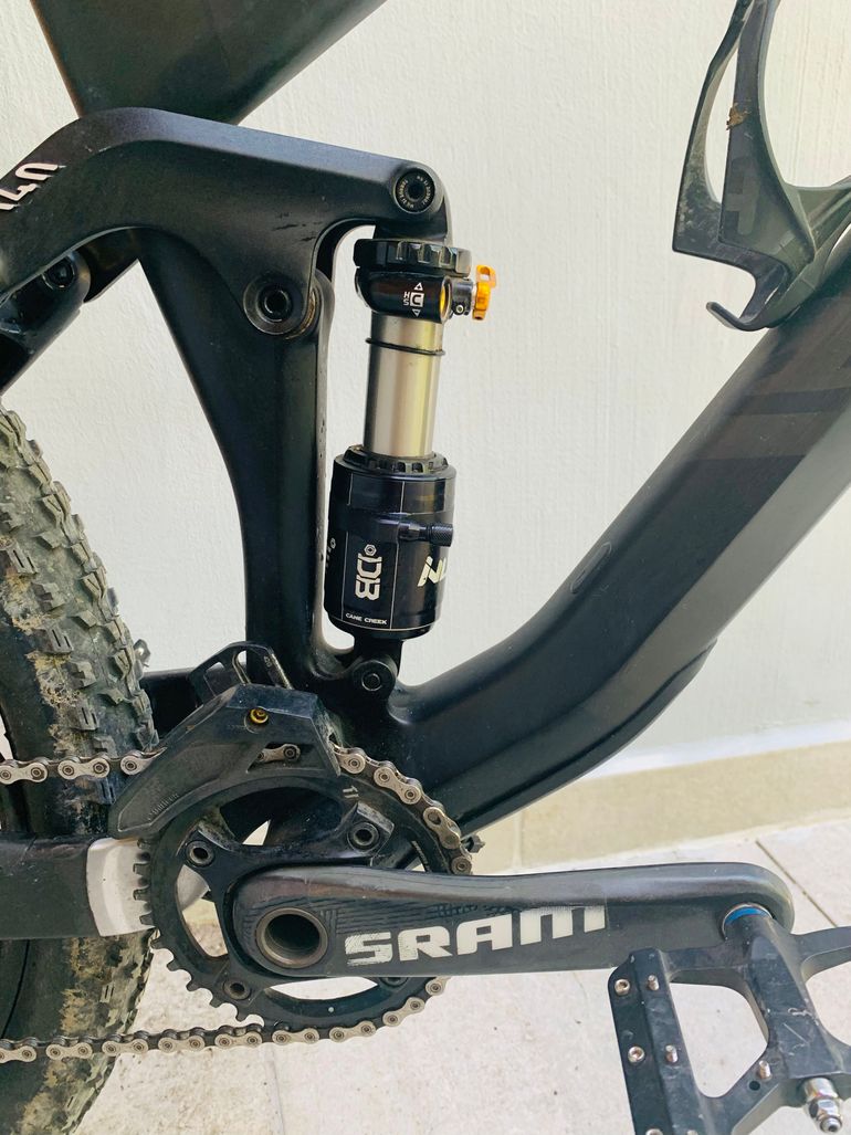 Used Canyon Spectral CF 9.0 EX 2015 Mountainbike, Black — image 7 of 10