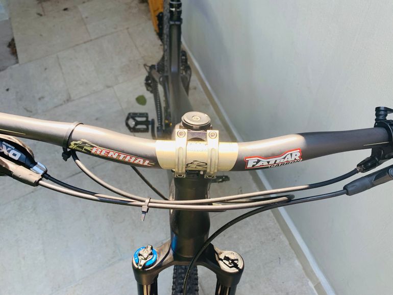Used Canyon Spectral CF 9.0 EX 2015 Mountainbike, Black — image 9 of 10