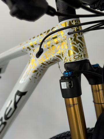 Used Orbea OIZ M-PRO 2023 2023 Mountainbike, White, 29 — image 7 of 9