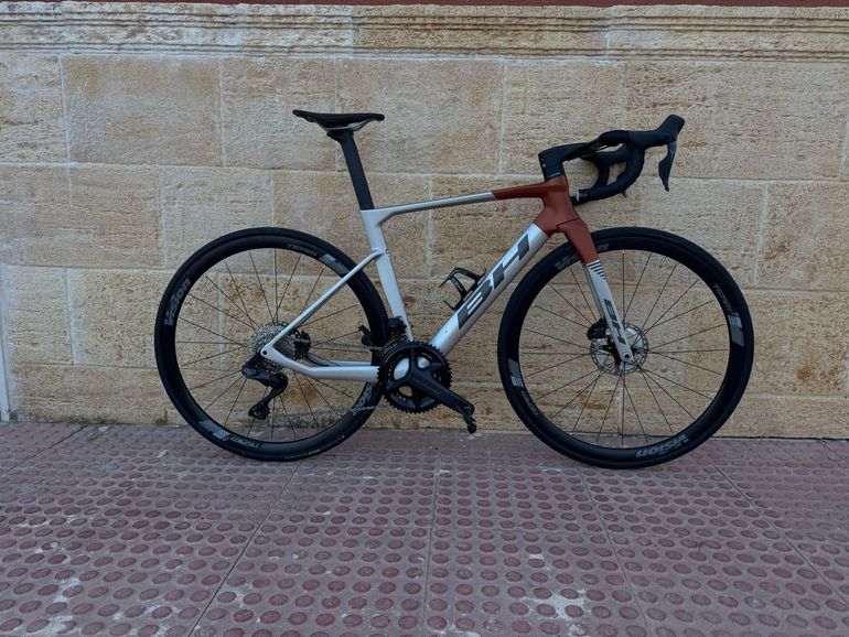 Used BH RS1 5.0 2025 2025 Road & Gravel, Light Gray — image 4 of 16