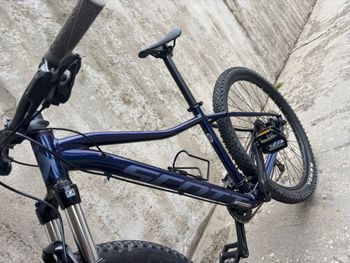Used Scott Contessa Active 40 2021 2021 Mountainbike, Blue, 27.5, 29 — image 5 of 6