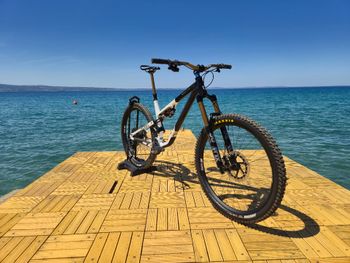 Used Commencal META AM 29 SIGNATURE 2021 2021 Mountainbike, Bianco — image 6 of 15
