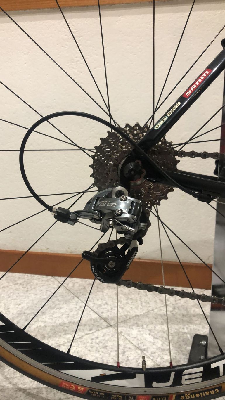 Used Bianchi SRAM Force/Rival 22EPro 2016 Road & Gravel, Black — image 5 of 6