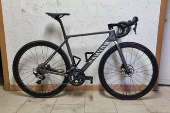 Used Canyon Ultimate CF SL Disc 8.0 2020 2020 Road & Gravel