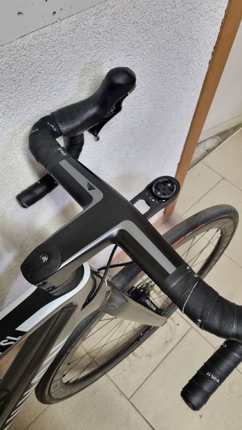 Used Canyon Ultimate CF SL Disc 8.0 2020 2020 Road & Gravel, Black — image 6 of 13