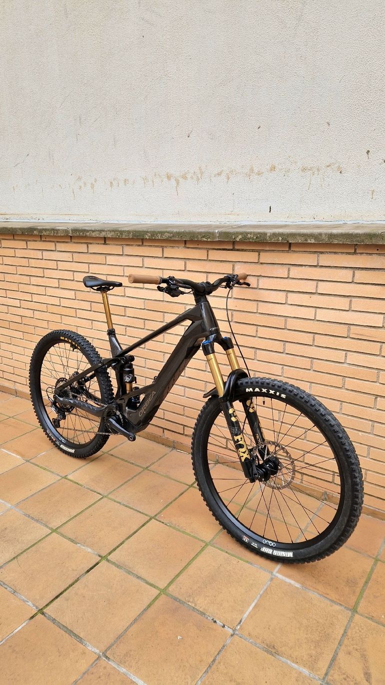 Used Orbea WILD M10 2025 2025 Mountainbike, Black, 29 — image 7 of 10