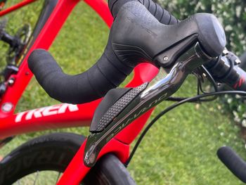 Used Trek Émonda SLR 9 Disc 2019 2019 Road & Gravel, Red — image 21 of 34