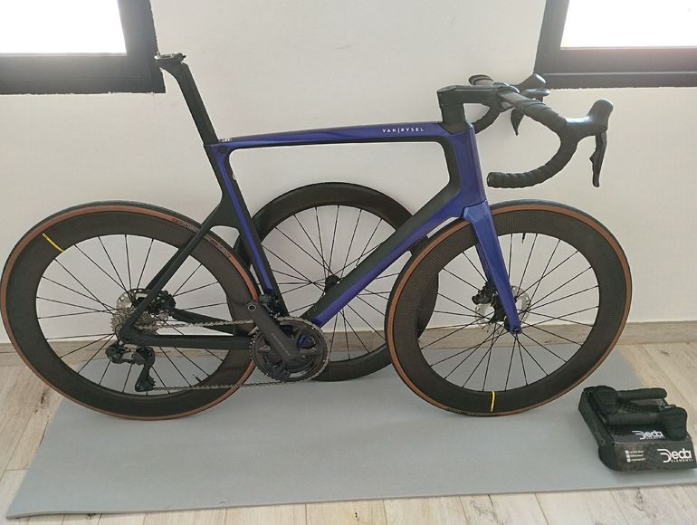 Used Van rysel Road Bike FCR Ultegra Di2 2024 2024 Road & Gravel, Purple — image 1 of 7
