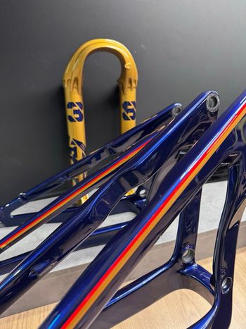 Used Santa Cruz Megatower Other SRAM 2024 Mountainbike, Blue — image 5 of 7