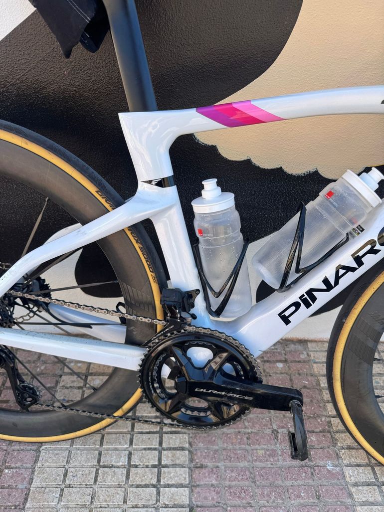 Used Pinarello Dogma Shimano Dura Ace Di2 2025 Road & Gravel, White — image 3 of 10