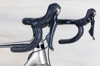 Used Trek Émonda SL 6 2019 Road & Gravel, Light Gray — image 10 of 18