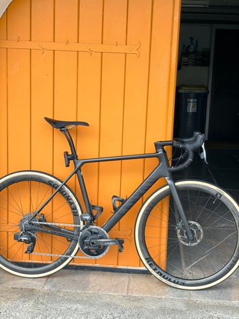 Used Canyon Endurace CF SLX Disc 8.0 eTap 2020 2020 Road & Gravel, Black — image 2 of 4