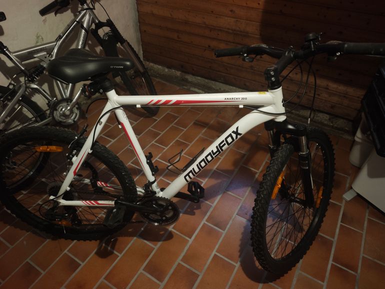 Used Muddyfox Anarchy200 2024 Mountainbike — image 1 of 4