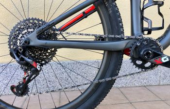 Used Specialized Men's Epic Comp Carbon 2018 2018 Mountainbike, Light Gray — image 3 of 9
