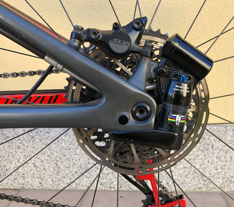 Used Specialized Men's Epic Comp Carbon 2018 2018 Mountainbike, Light Gray — image 4 of 9