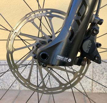 Used Specialized Men's Epic Comp Carbon 2018 2018 Mountainbike, Light Gray — image 7 of 9