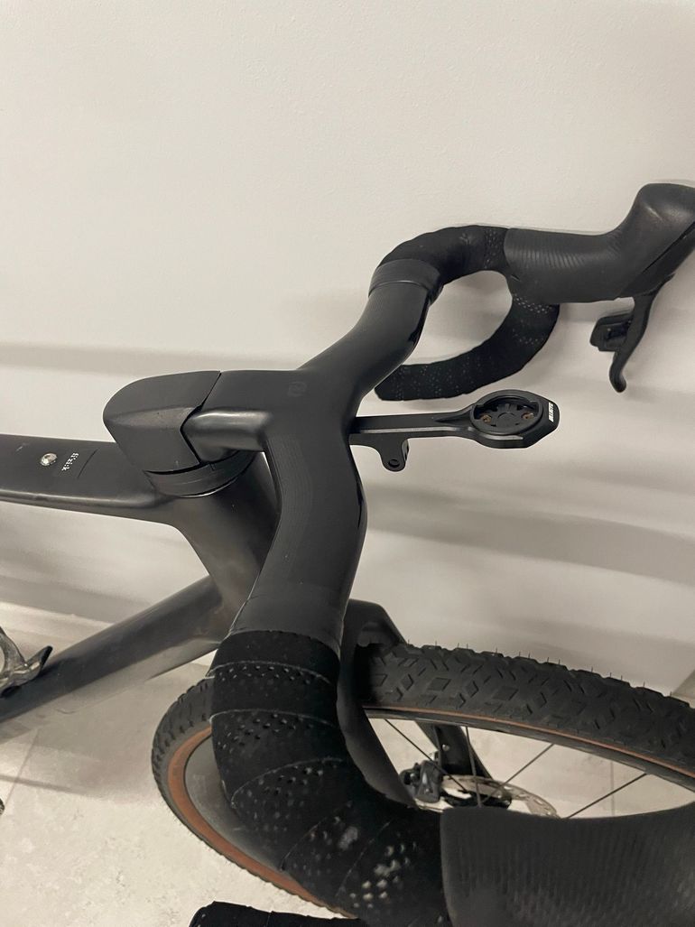 Used Scott Addict Gravel Tuned 2024 Frameset 2024 Road & Gravel — image 7 of 8