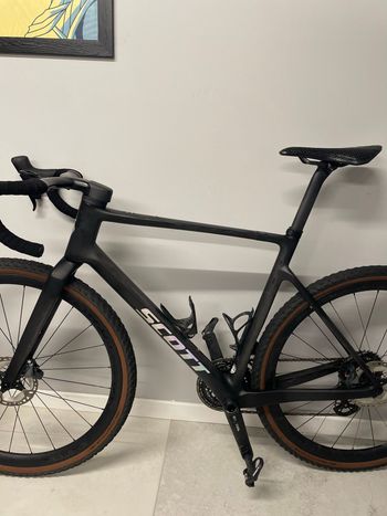 Used Scott Addict Gravel Tuned 2024 Frameset 2024 Road & Gravel — image 4 of 8