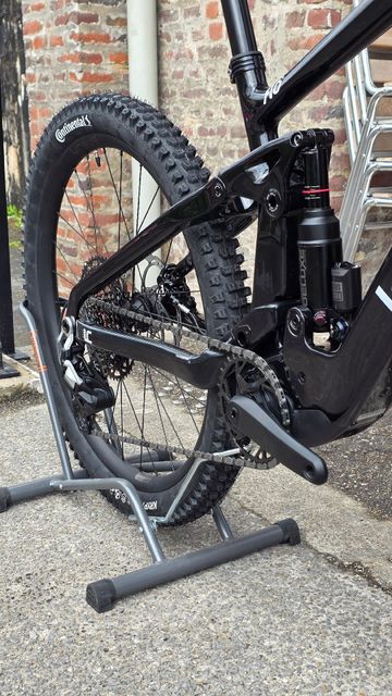 Used Lee Cougan Custom Other SRAM 2027 Mountainbike, Black — image 3 of 4