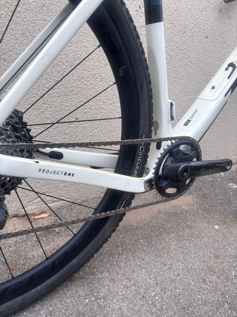 Used Trek Checkpoint SLR 7 eTap 2023 2023 Road & Gravel, White — image 8 of 8