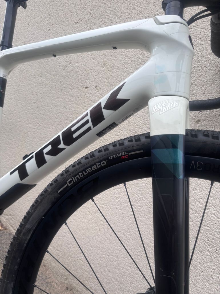 Used Trek Checkpoint SLR 7 eTap 2023 2023 Road & Gravel, White — image 7 of 8