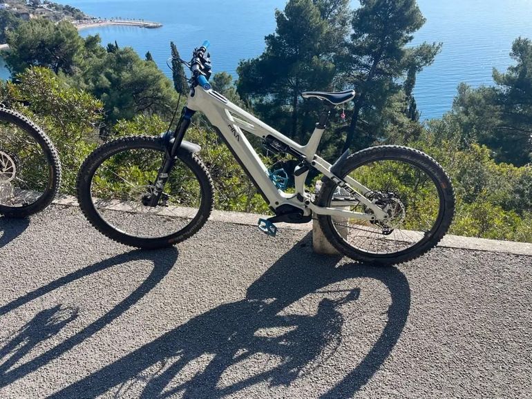 Used CUBE Stereo hybrid Shimano Deore XT 2026 Mountainbike, White — image 1 of 4