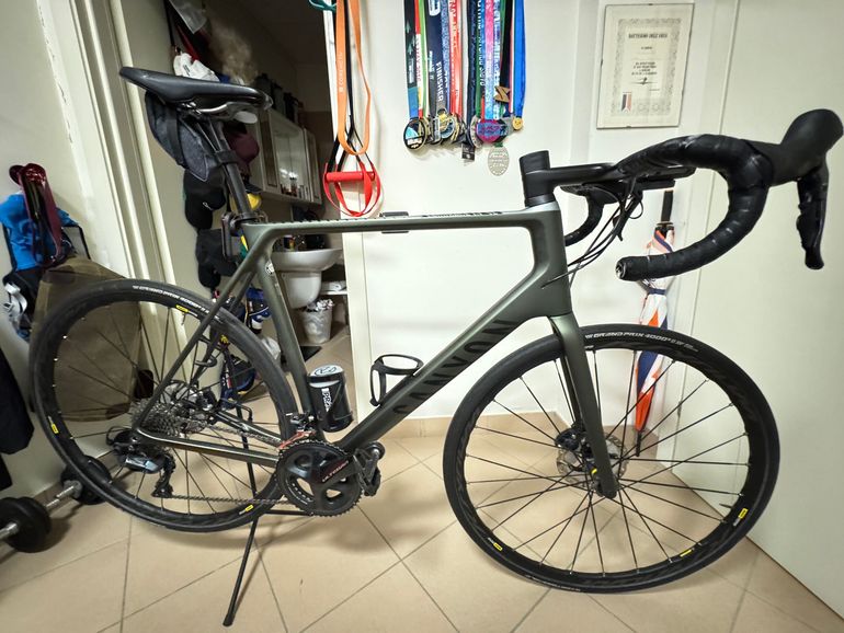 Used Canyon Endurace CF SL Disc 8.0 2020 2020 Road & Gravel — image 2 of 7