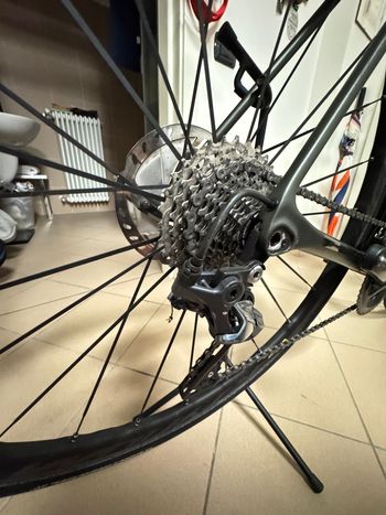 Used Canyon Endurace CF SL Disc 8.0 2020 2020 Road & Gravel — image 4 of 7