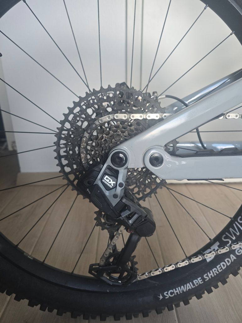 Used Canyon Strive:ON Sram Eagle Transmission GX 2024 Mountainbike, White — image 3 of 10