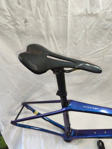 Used Trek Emonda Frameset 2023 Road & Gravel, Purple — image 6 of 11